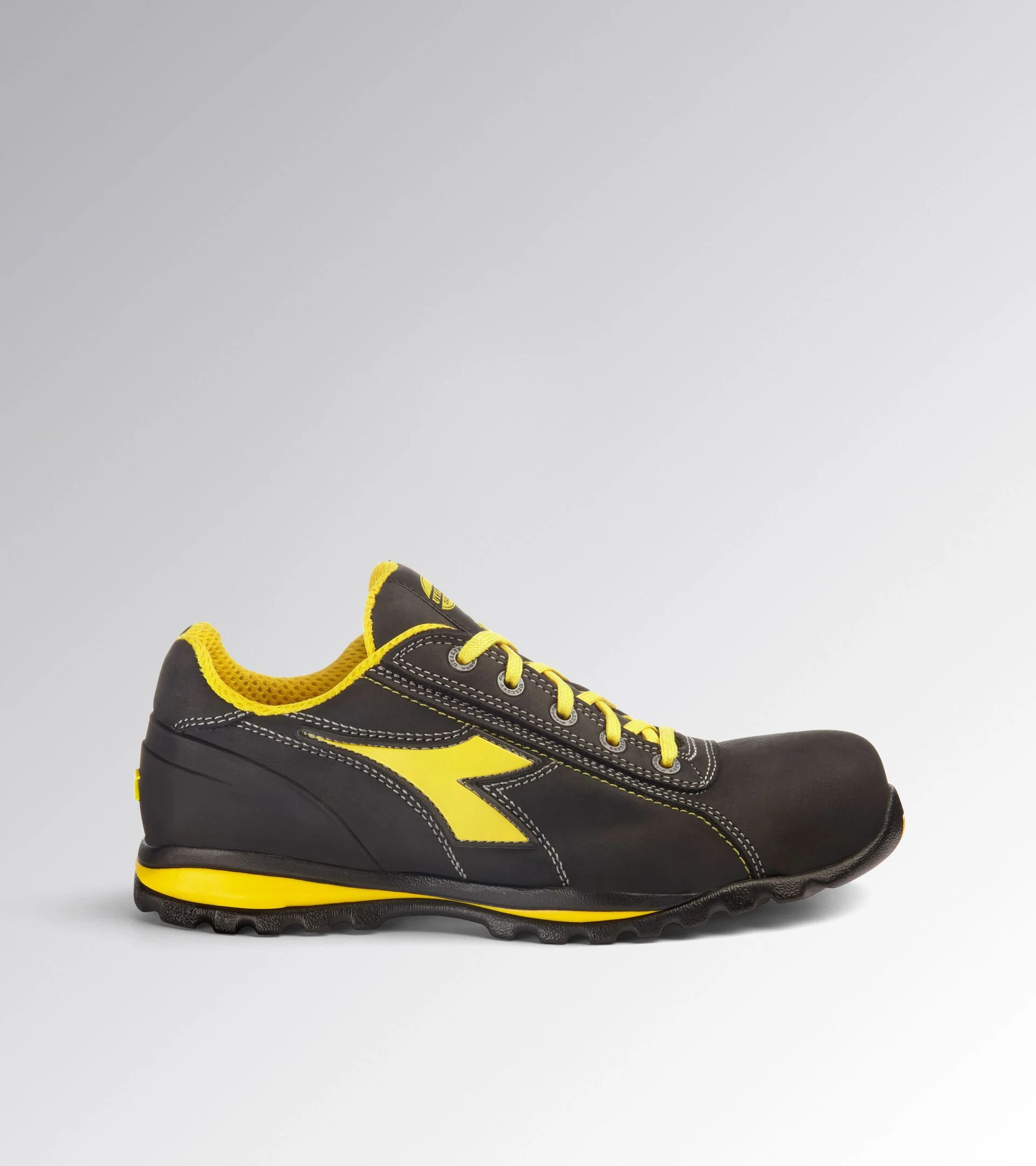 SCARPA DIADORA GLOVE FIORE NABUK S3- HRO 181141